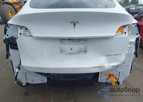2023 Tesla Model Y Awd/Long Range Dual Motor All-Wheel Drive from USA, damaged, VIN 7SAYGDEE9PF772828